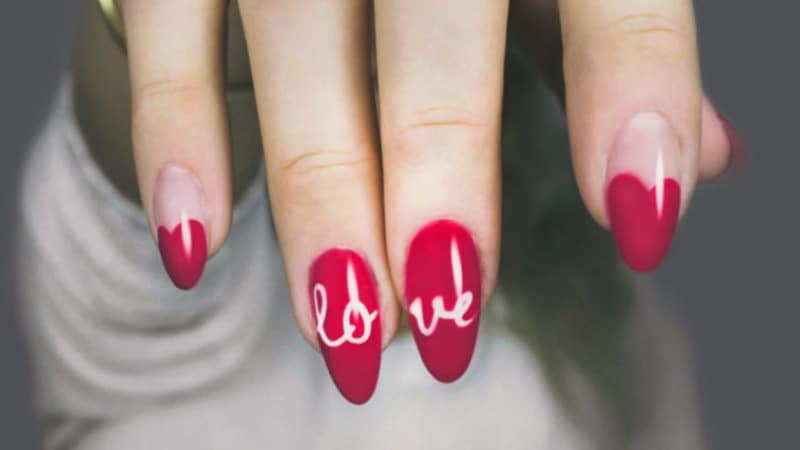 Vampir-Spritze für die Vagina- Diese Blutinjektion ist gefährlich