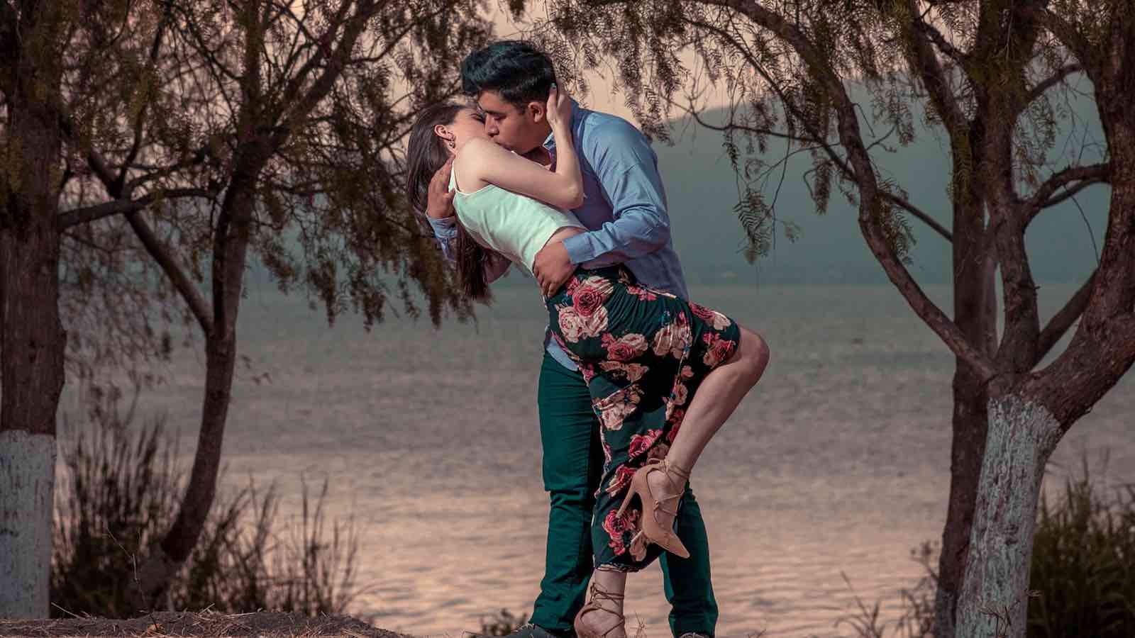 Spontaner Sex: 5 Tipps mit denen du überraschenden Sex hast