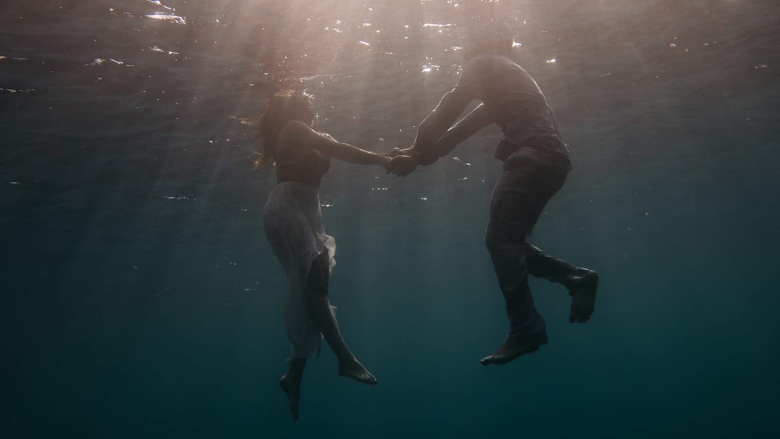 Sex im Wasser - Das solltest du unbedingt wissen! | Sexstellungen