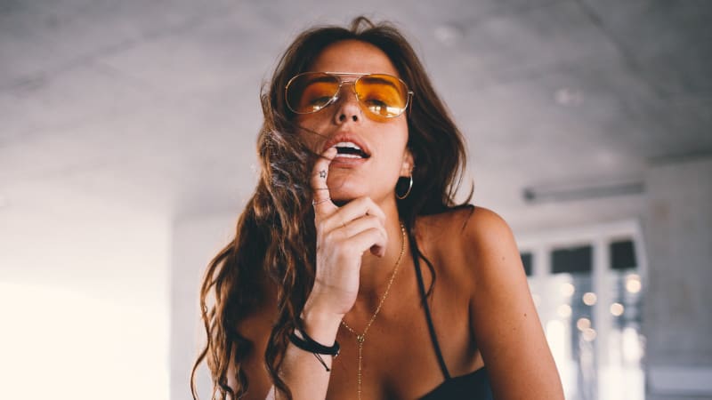 Frauen können es lieben, mal den Spieß umzudrehen und den Mann zu dominieren