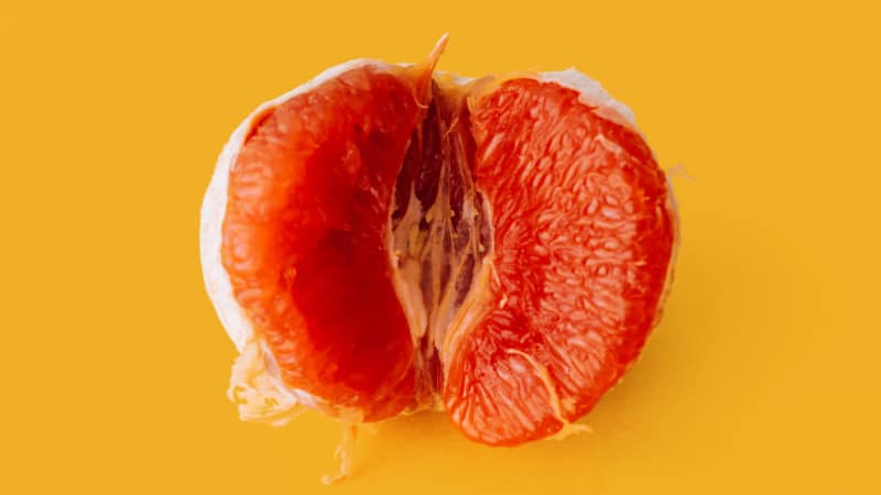 Durch das Ansammeln der Luft in der Vagina, kann die Luft so entweichen, dass ein Furzgeräusch entstehen kann