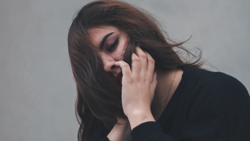 In einer Beziehung kommt es am häufigsten vor, dass einer der Partner emotional Erpresst wird