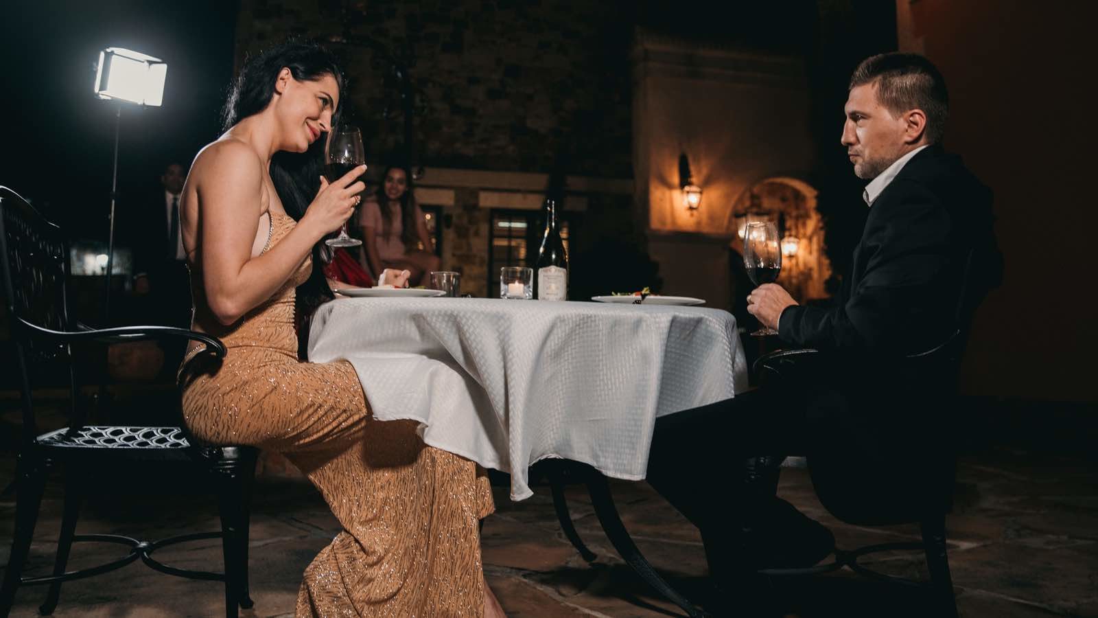 Sneating- Unglaublich neuer umstrittener Dating-Trend!