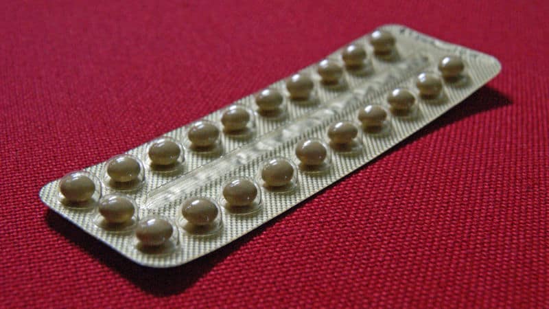 Durch die Pillenpause wird der Körper in einen Hormonenentzug gesetzt