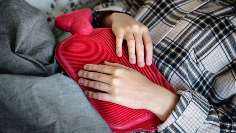 Unterleibsschmerzen aber keine Periode- 7 Symptome der frühen Schwangerschaft